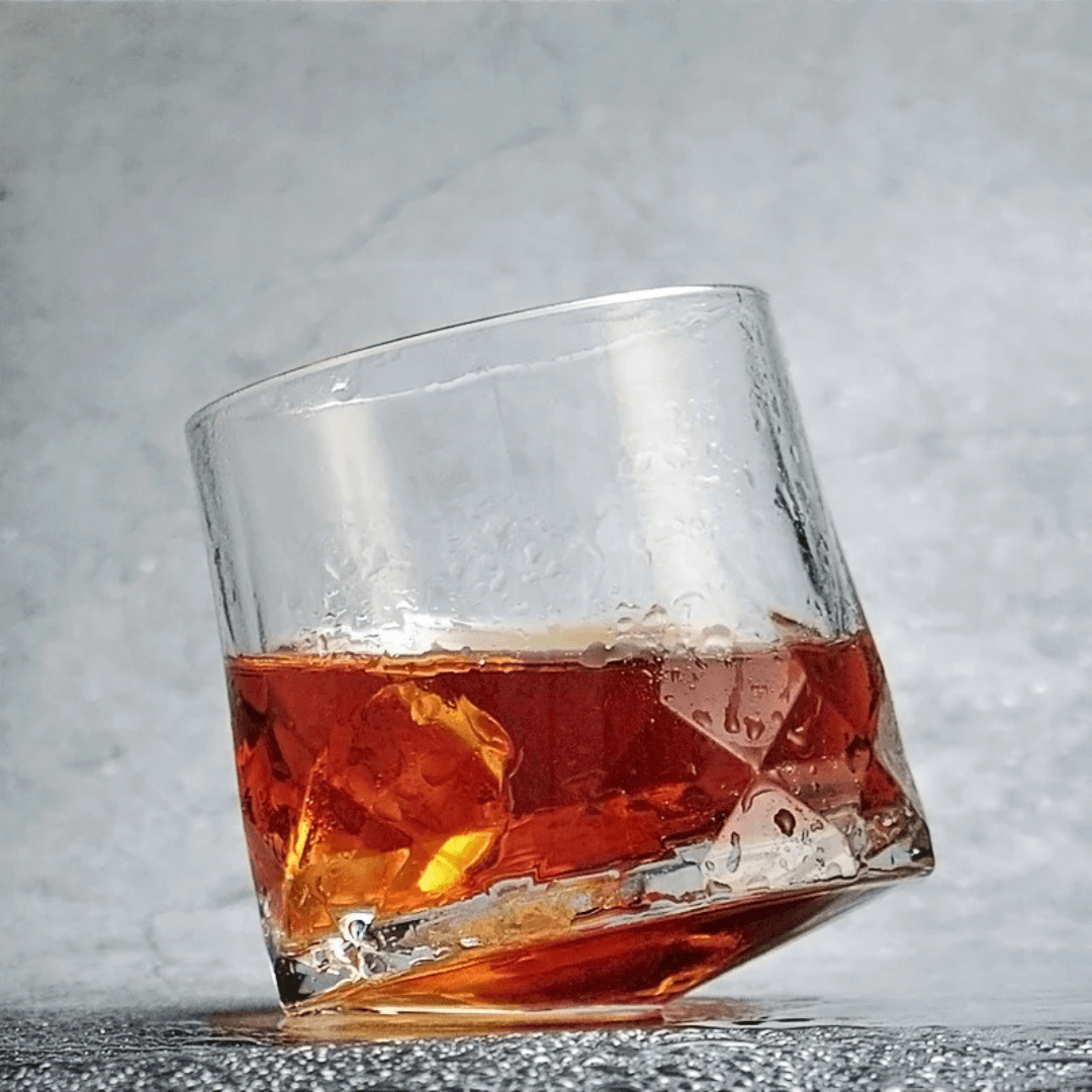 Copos Giratórios de Vidro para Whisky – Design Clássico com Efeito Spinning