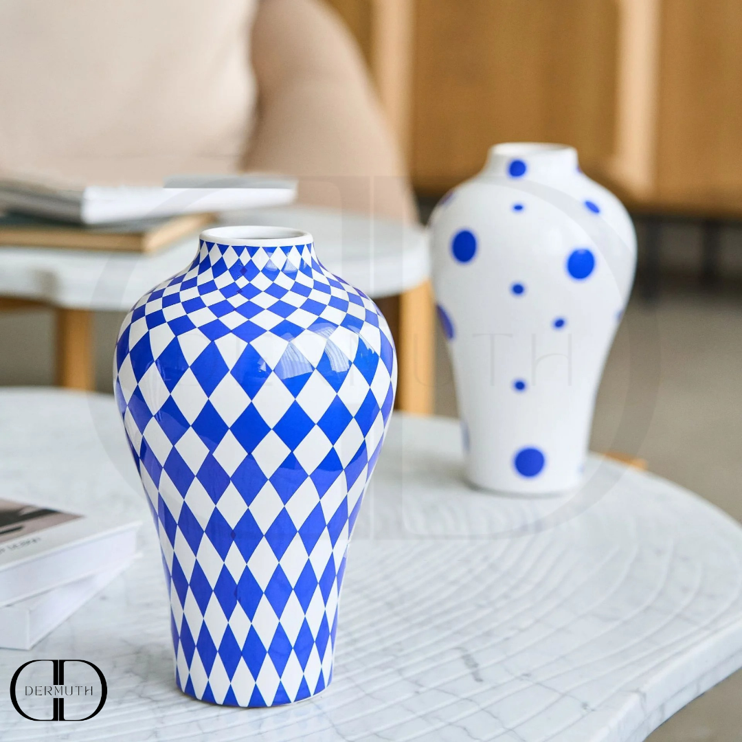 Vaso Cerâmico Azul com Padrão Geométrico