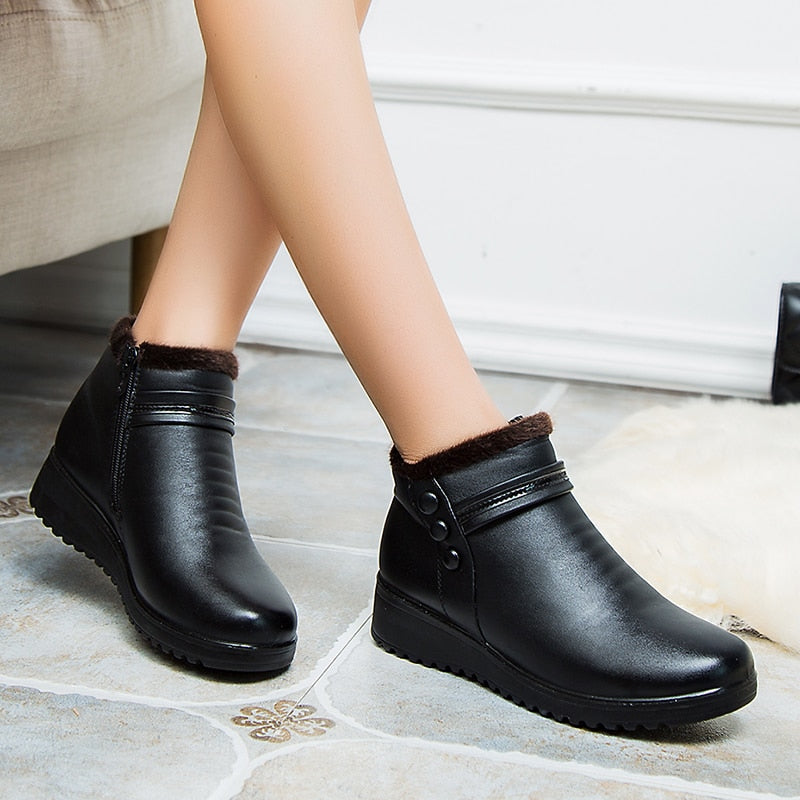 Bota Couro de Inverno Peluciado - Hellena - (Promoção de Inverno 2026)