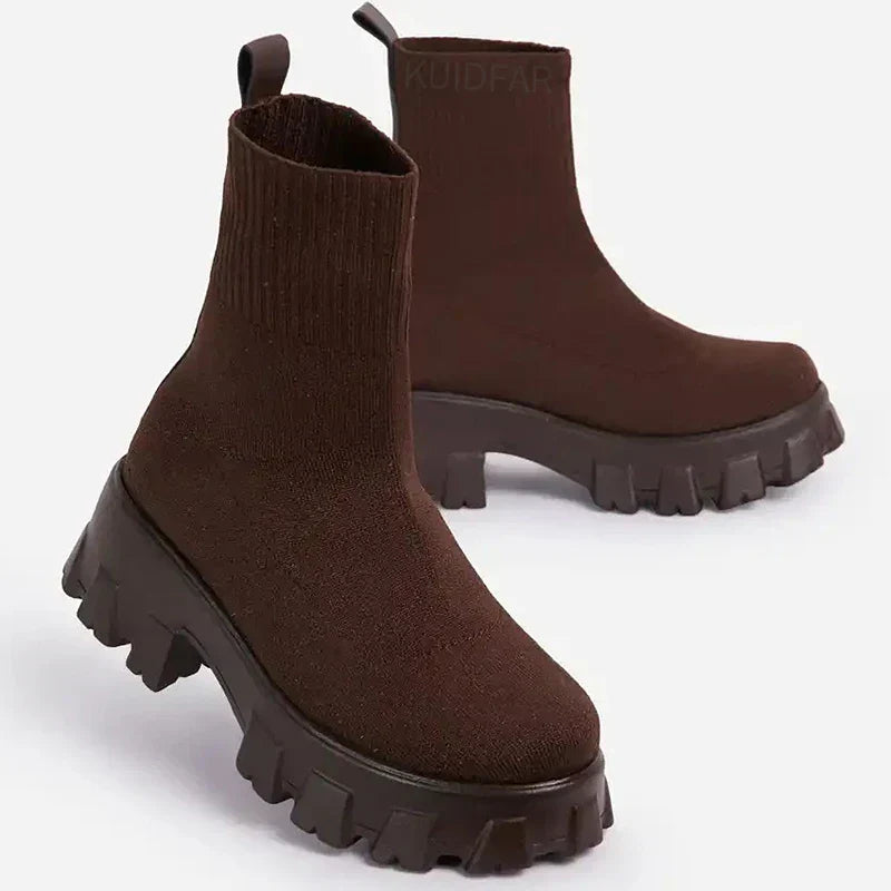 Bota Feminina com Plataforma Cano Curto (Promoção de Inverno 2026)