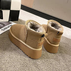 Bota Feminina Curta Acolchoada Plataforma Confortável - (Promoção de Inverno 2026)