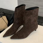 Bota Feminina de Bico Fino Salto Baixo Vintage - (Promoção de Inverno 2026)