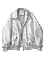 Casaco Feminino Curto em Faux Leather com Toque Vintage