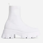 Bota Feminina com Plataforma Cano Curto (Promoção de Inverno 2026)