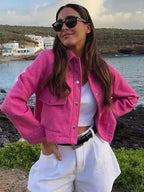 Jaqueta Feminina Elegante com Botões e Bolsos Frontais — Modelo Casual de Manga Longa