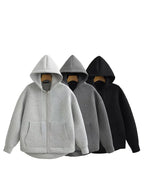 Casaco Feminino com Capuz e Bolsos Oversized