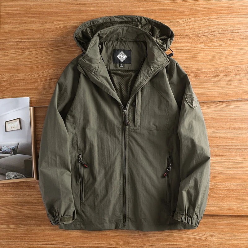 Jaqueta Masculina Impermeável com Capuz Respirável Secagem Rápida – (Promoção de Inverno 2026)