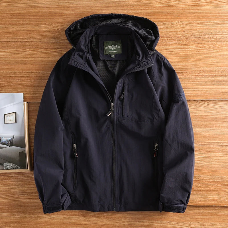 Jaqueta Masculina Impermeável com Capuz Respirável Secagem Rápida – (Promoção de Inverno 2026)
