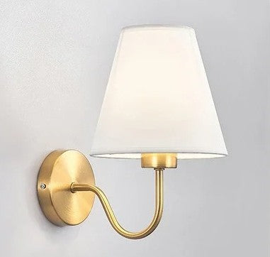 Arandela de Parede Modelo Chapeuzinho - Liz